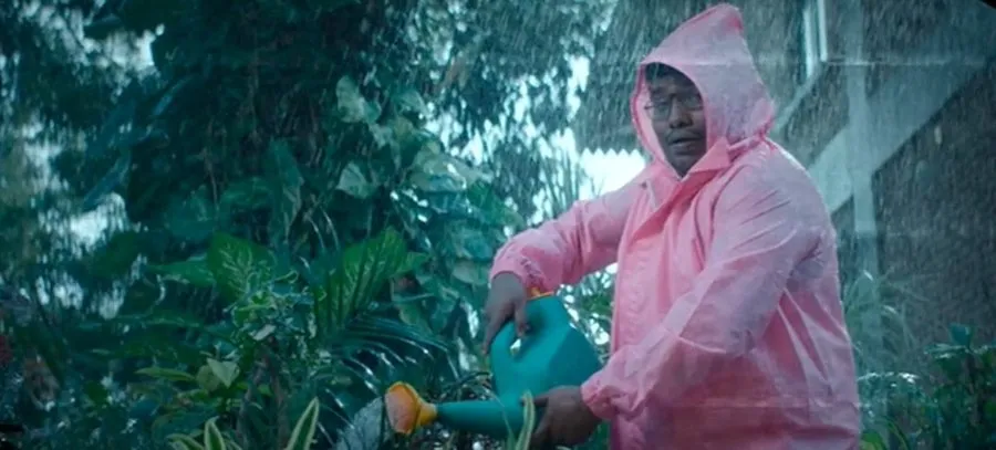 Love today | Yogi babu watering plants in the rain Tamil Meme Templates